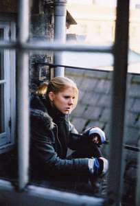 alice, picture 18: forethought. click on the image to go to the next picture