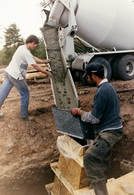 canada, picture 13: pouring foundations. click on the image to go to the next picture