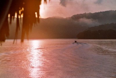 guatemala, picture 16: sunrise, ak' tenamit. click on the image to go to the next picture