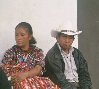 guatemala, picture 18: old couple, chichi. click on the image to go to the next picture