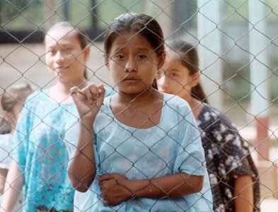 guatemala, picture 27: girl, san jil. click on the image to go to the next picture