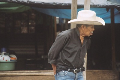 guatemala, picture 28: man, panajachel. click on the image to go to the next picture