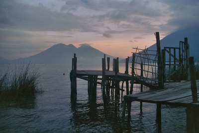 guatemala, picture 3: lago de atitl&aacute;n. click on the image to go to the next picture