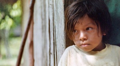 guatemala, picture 4: girl, tat&iacute;n. click on the image to go to the next picture