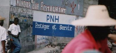 haiti, picture 14: feel safe?. click on the image to go to the next picture