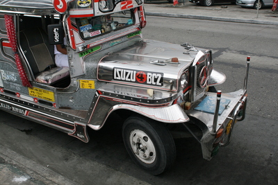 manila, picture 16: isuzu. click on the image to go to the next picture