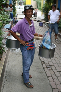 manila, picture 6: the fanny pack. click on the image to go to the next picture