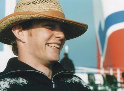 met, picture 1: peter. click on the image to go to the next picture