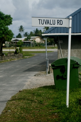 tuvalu, picture 2: tuvalu road. click on the image to go to the next picture