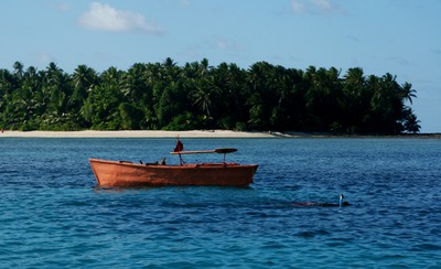 tuvalu, picture 4: snorkelling. click on the image to go to the next picture