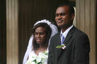 wedding, picture 15: a couple of happies. click on the image to go to the next picture