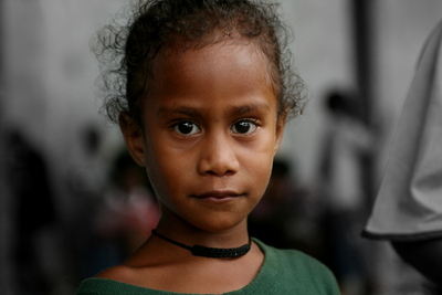 wedding, picture 17: girl. click on the image to go to the next picture