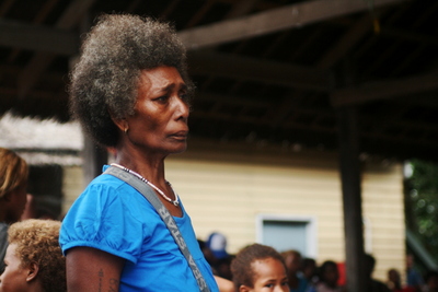 wedding, picture 22: woman. click on the image to go to the next picture