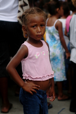 wedding, picture 24: girl. click on the image to go to the next picture