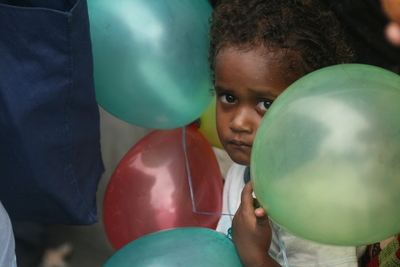 wedding, picture 8: girl. click on the image to go to the next picture